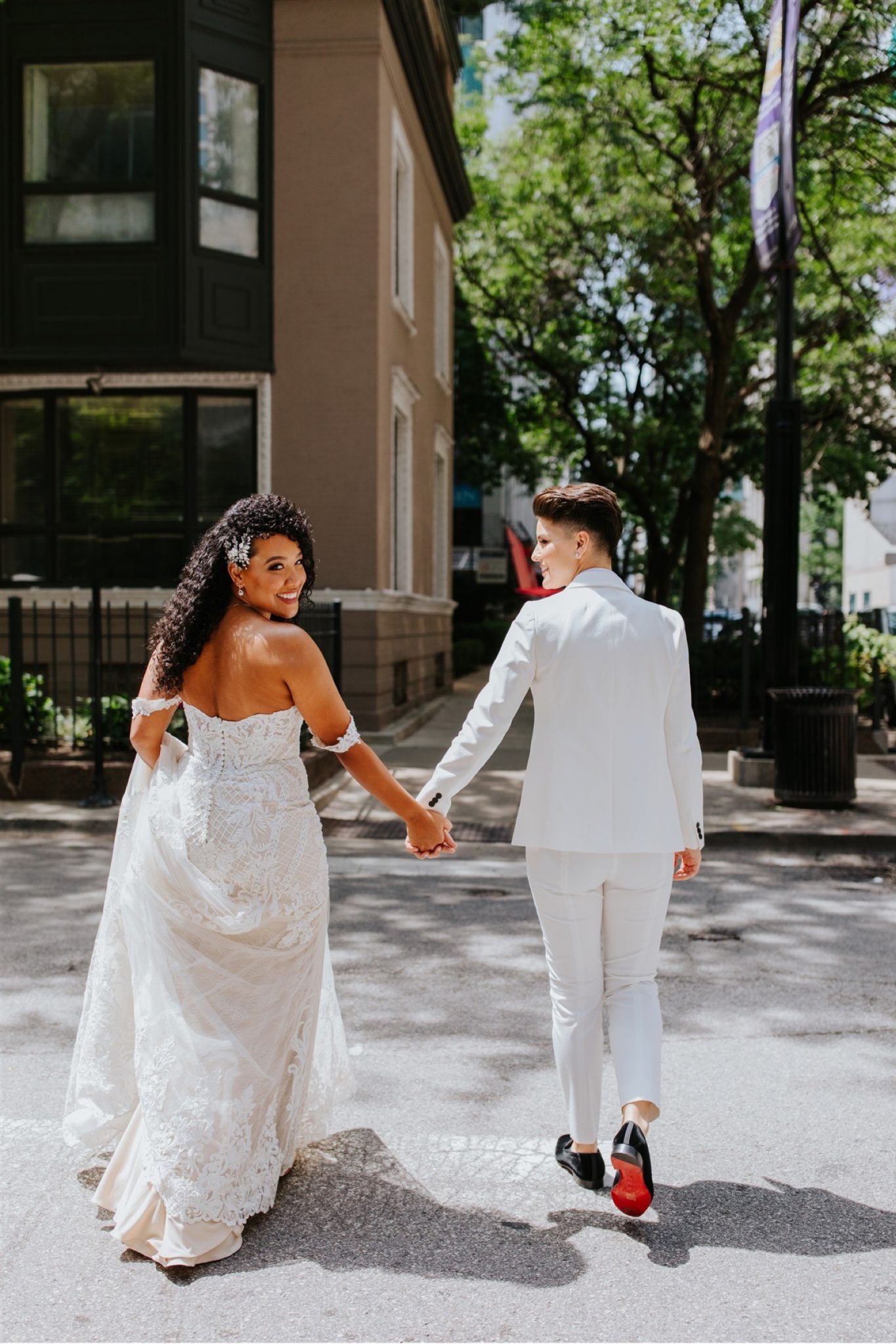 Greenhouse Loft Chicago Wedding Photos by Hanna Walkowaik