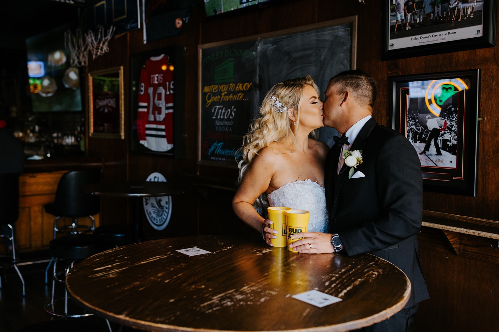 downtown Chicago bars; downtown chicago wedding