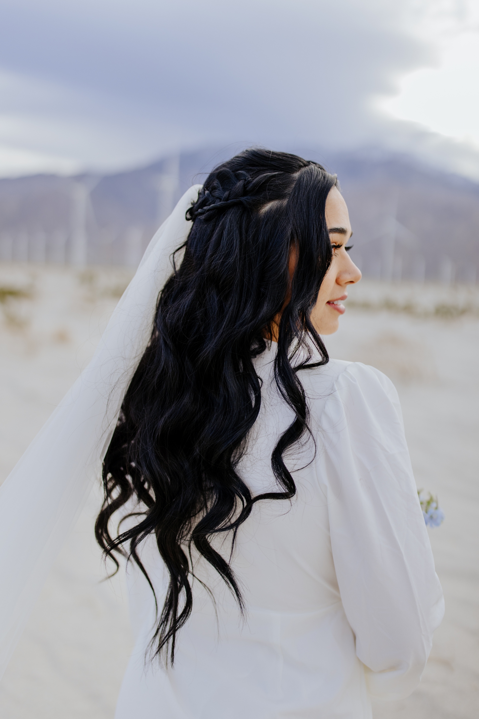 loose bridal hairstyles; natural bridal hairstyles