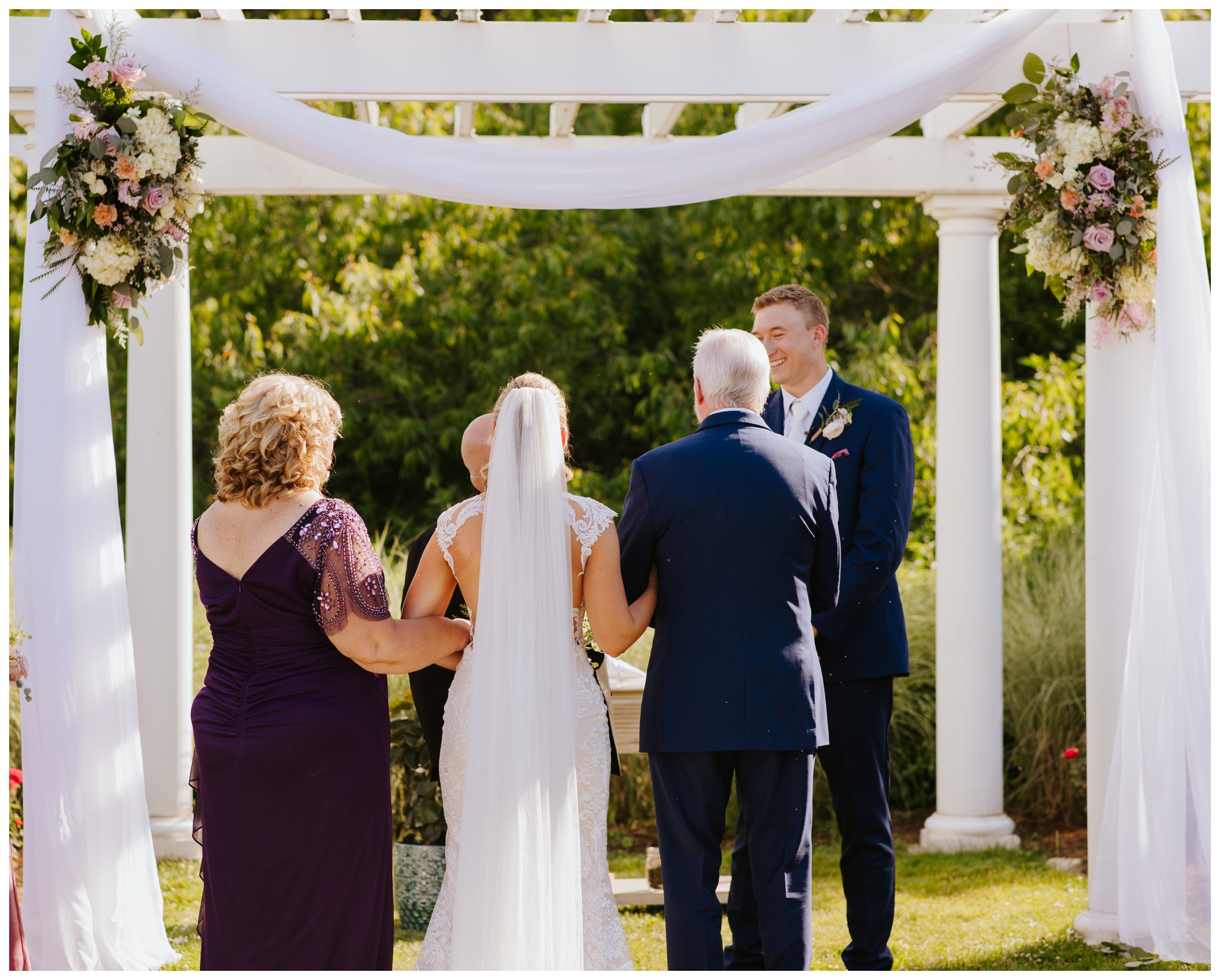 what to look for in wedding venue; how to find a wedding venue