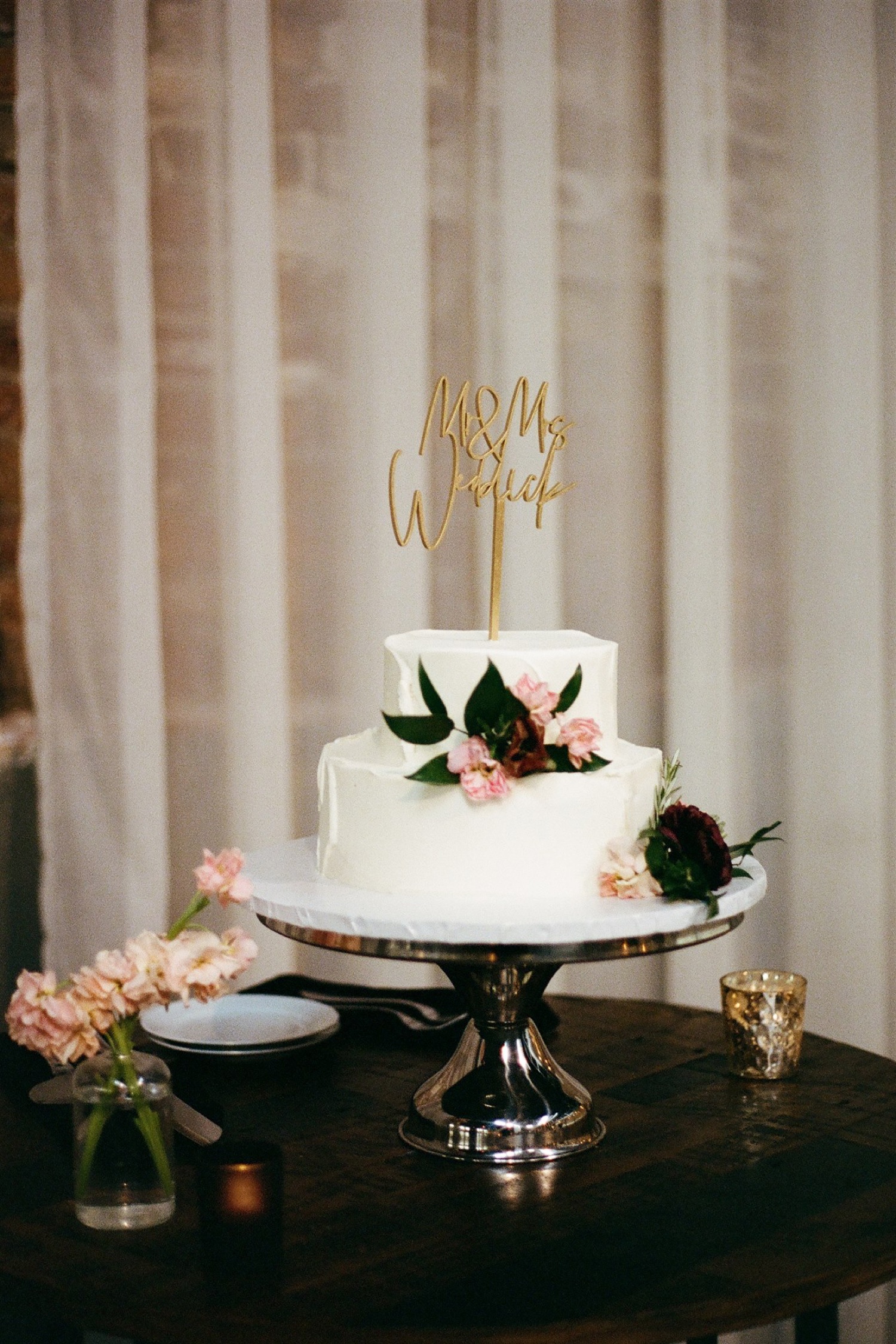 minimalist wedding cake designs