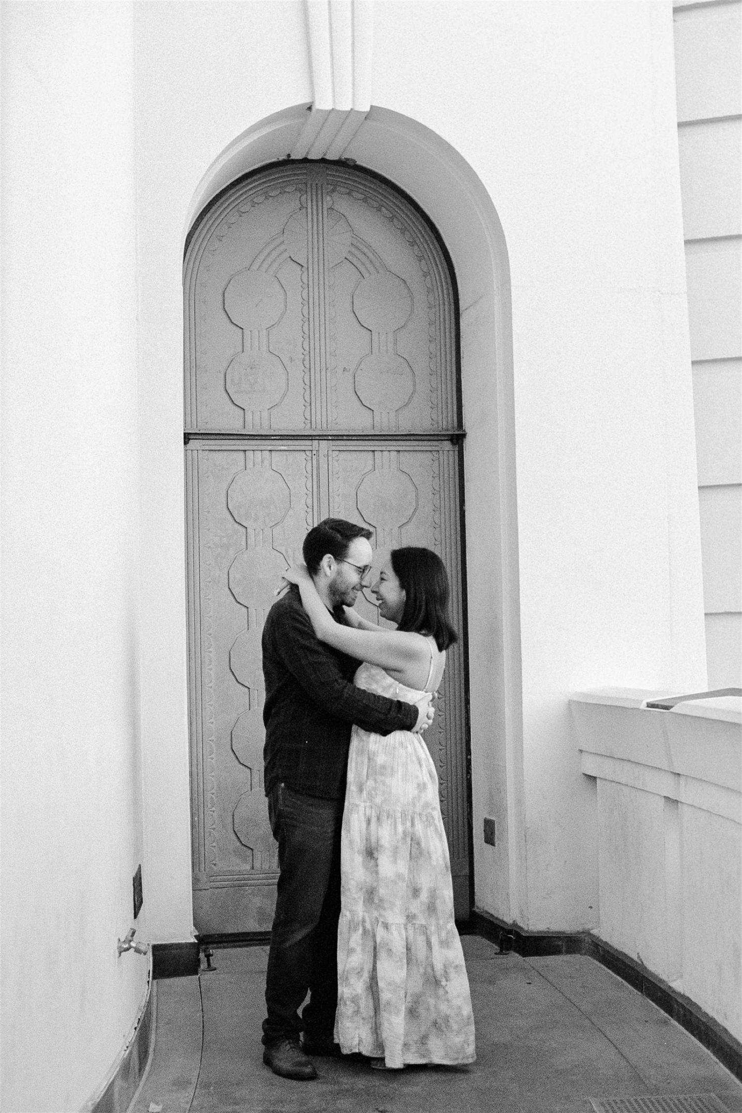 The Griffith Observatory Los Angeles engagement session with Hanna Walkowaik Photography