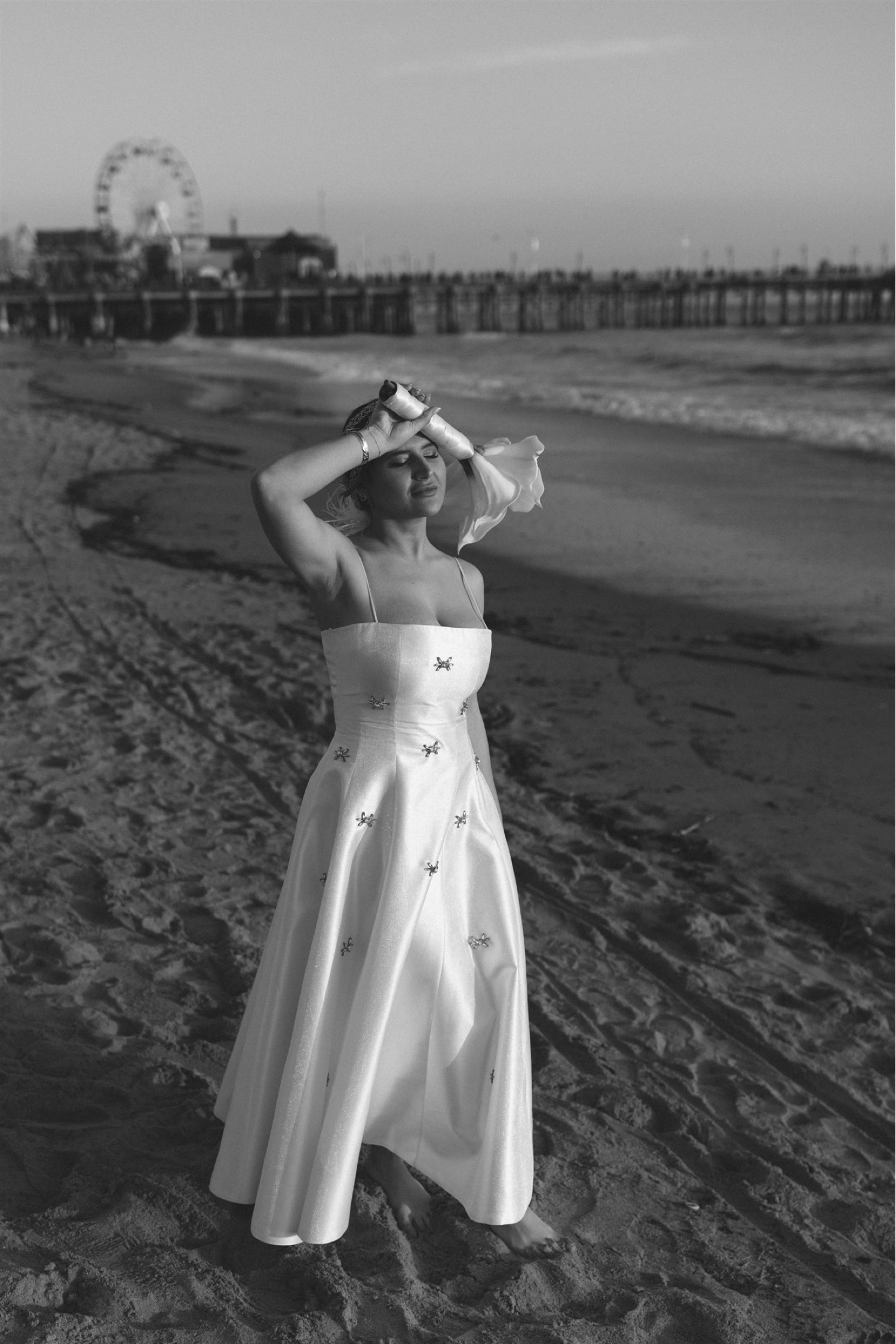 Santa Monica Beach elopement with Hanna Walkowaik Photography