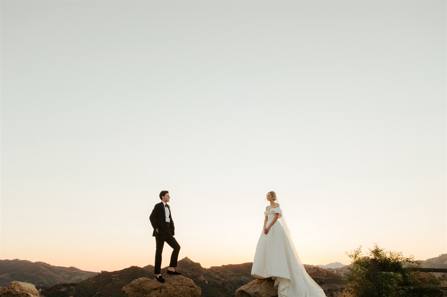 creative editorial wedding photographer