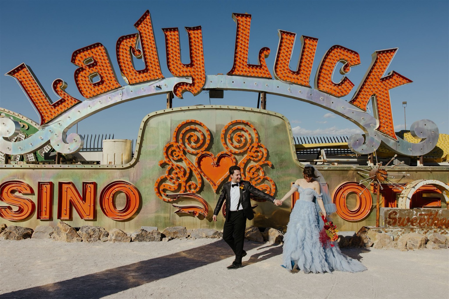 elopement pictures at Lady Luck Las Vegas