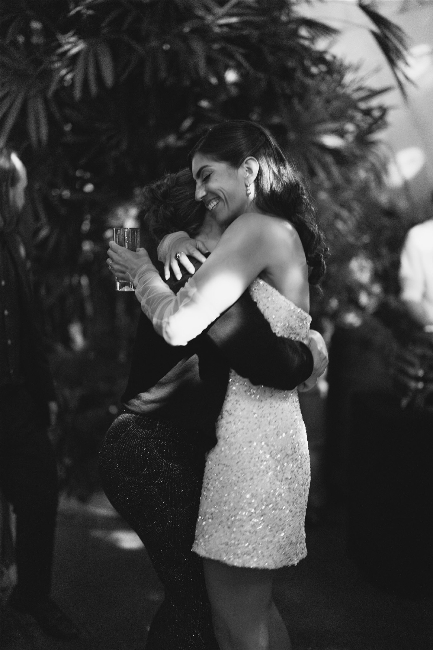 sweet candid photos of newlyweds at wedding reception