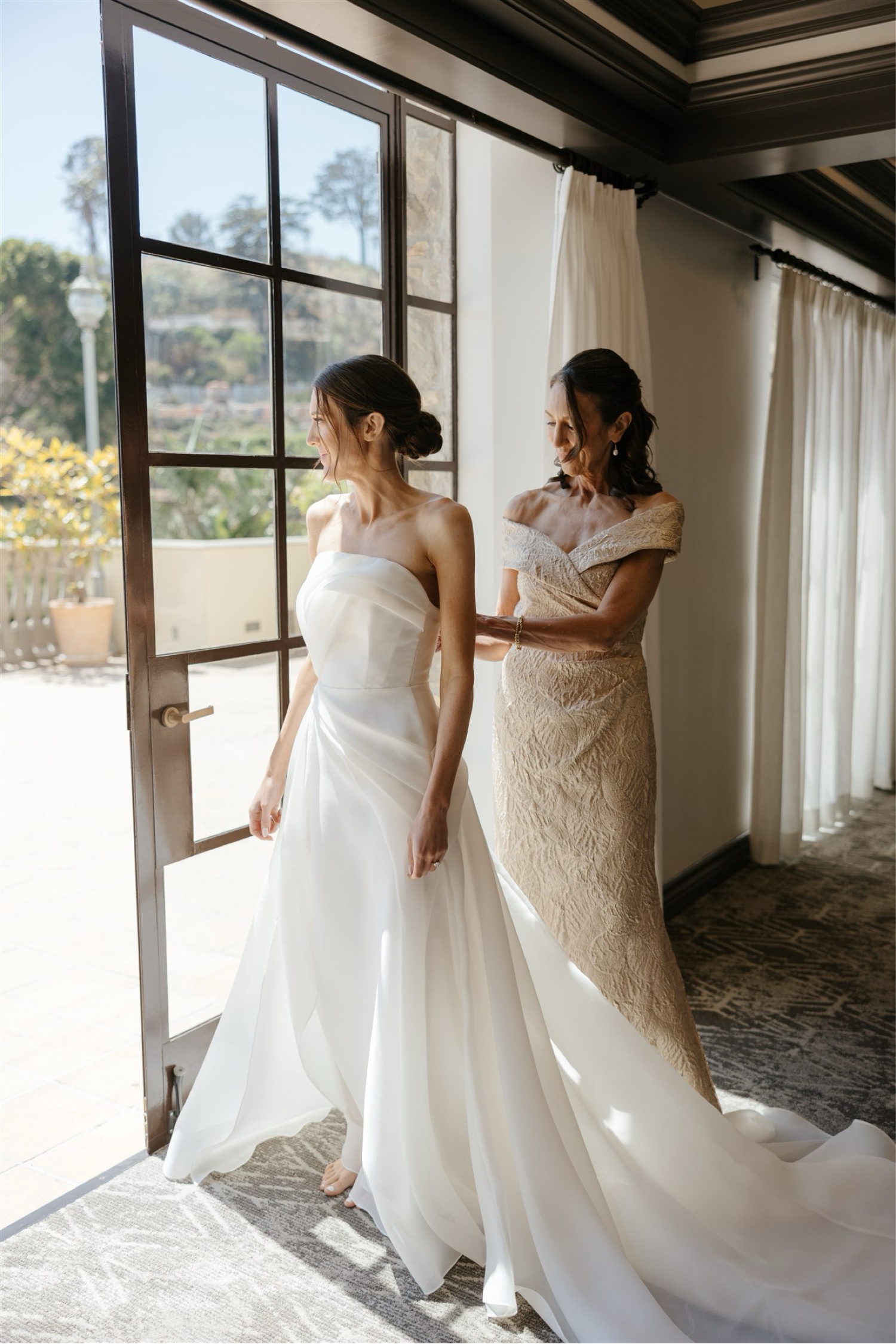 Getting ready wedding spaces at Bel-Air Bay Club