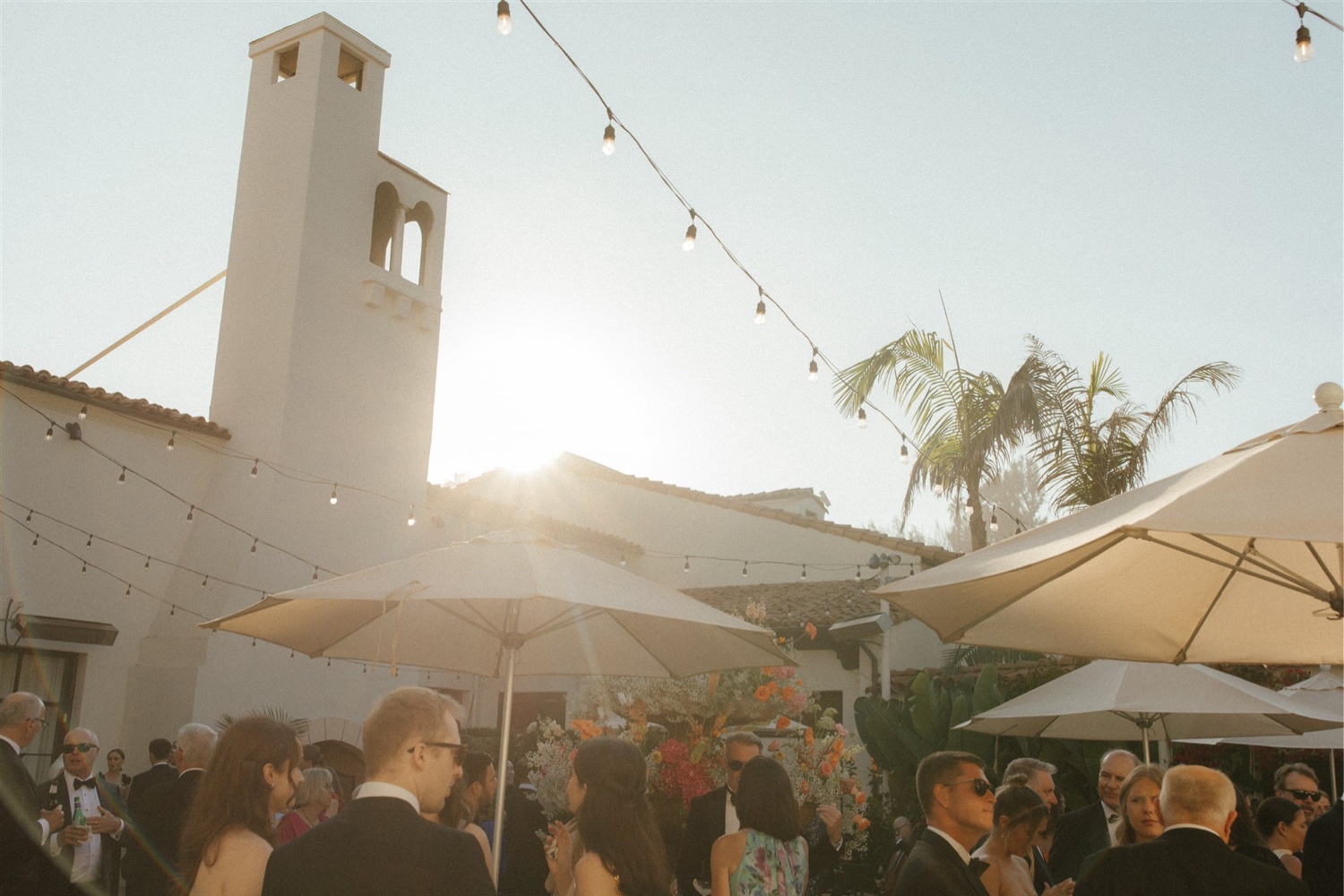 courtyard cocktail hour at Bel-Air Bay Club